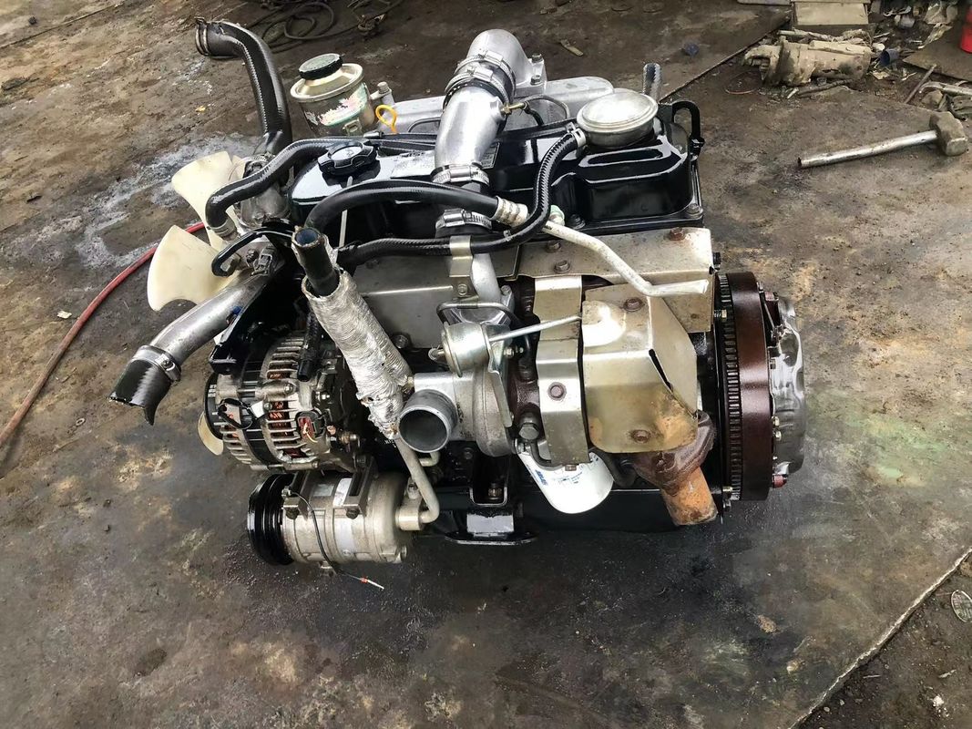 Motor diesel QD32 Nissan em bom estado para caminhão