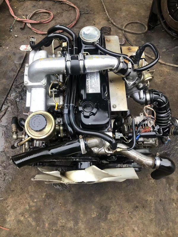 Motor diesel QD32 Nissan em bom estado para caminhão
