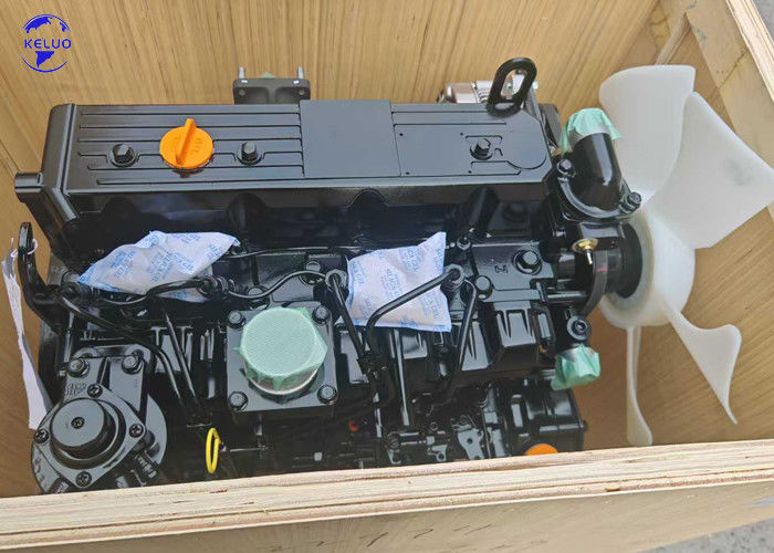 Baixo ruído Inline-4 Aspirado naturalmente 4TNE98 Motor para máquinas de construção Forca de potência