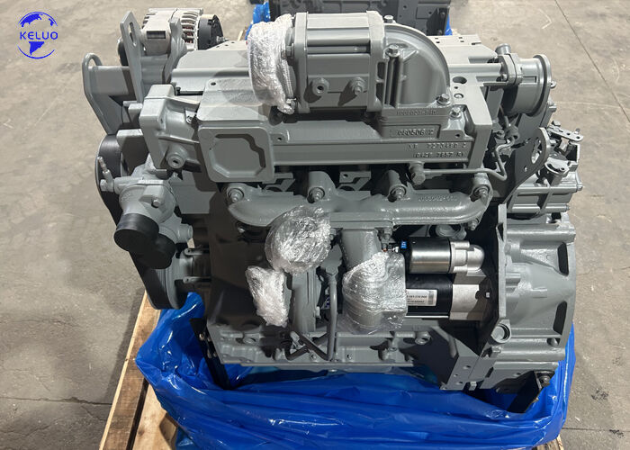 Novo motor BF4M2012C / BF4M2012 98kW, 2100 RPM para rolos vibratórios.